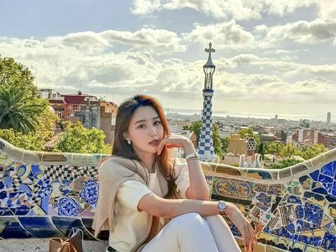 스페인 바르셀로나 가우디 반일 버스투어 여행 까사 바뜨요 밀라 구엘공원 사그라다 파밀리아