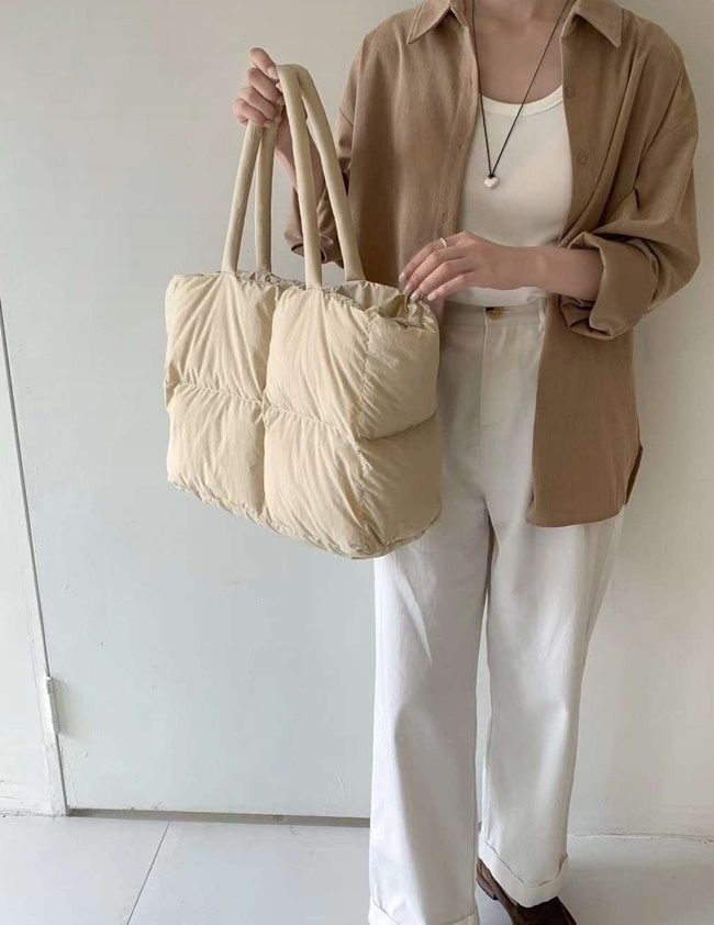 보부상 캐쥬얼 가방 나일론 빅 패딩 누빔 스퀘어 쇼퍼 숄더백