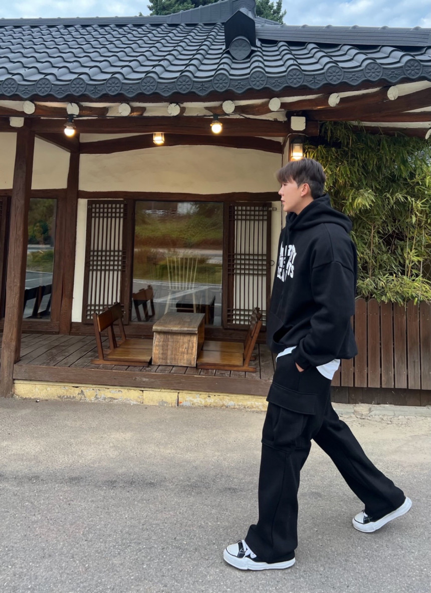 B140C9A9-75BB-4519-8650-C1FA4CFB8064