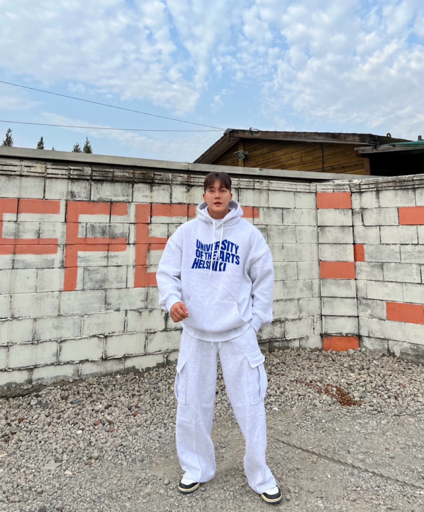 1FB6DCDF-F7BB-4EE2-82A8-306145E95461