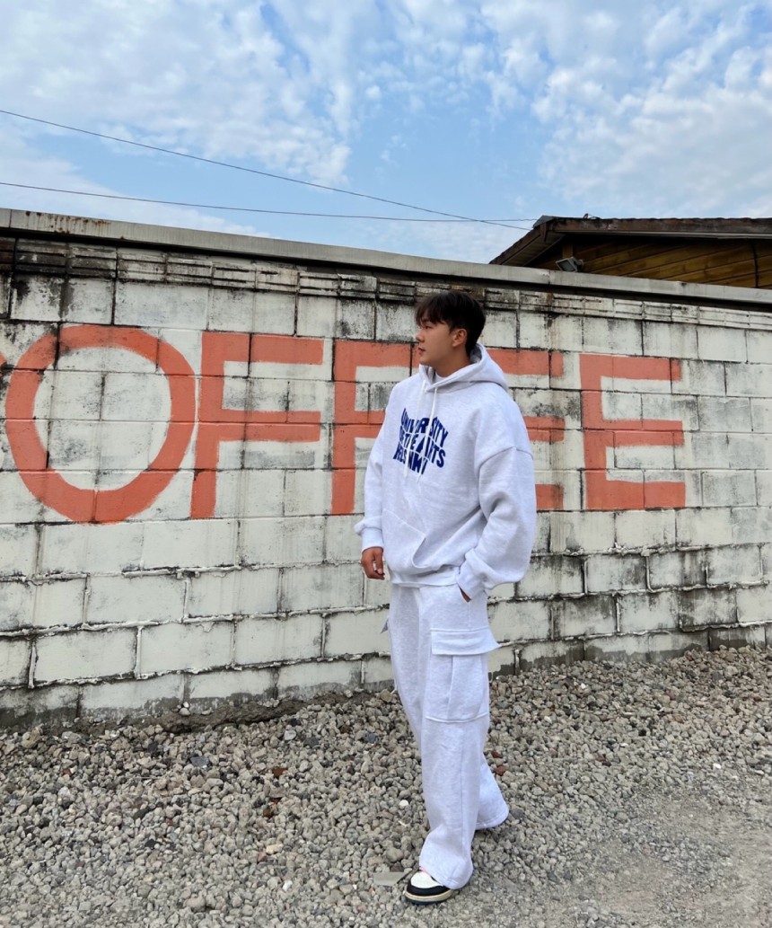 8C6E7F57-8438-4A69-A46B-9B6686D61618