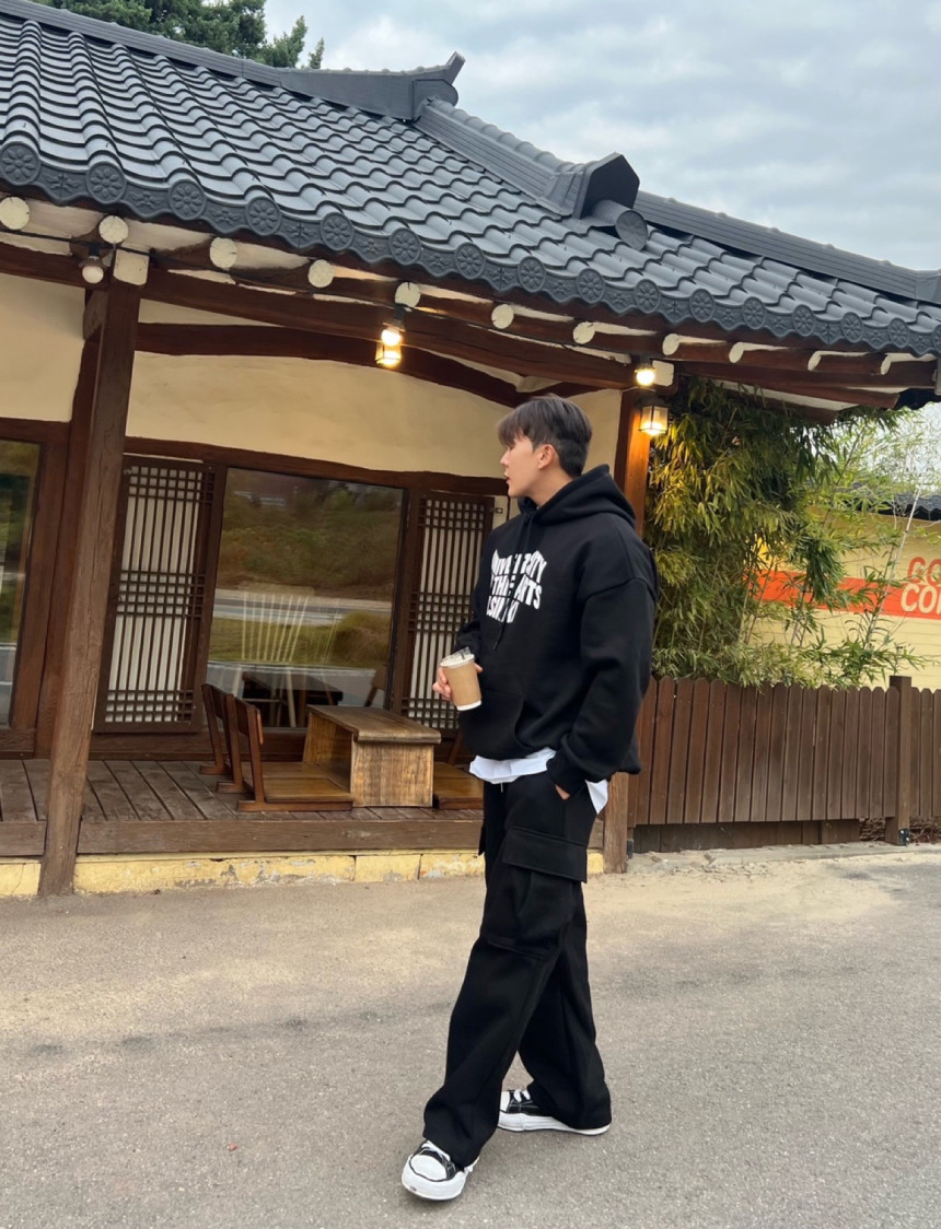 551C218B-932C-4490-AD00-28C39342E08B