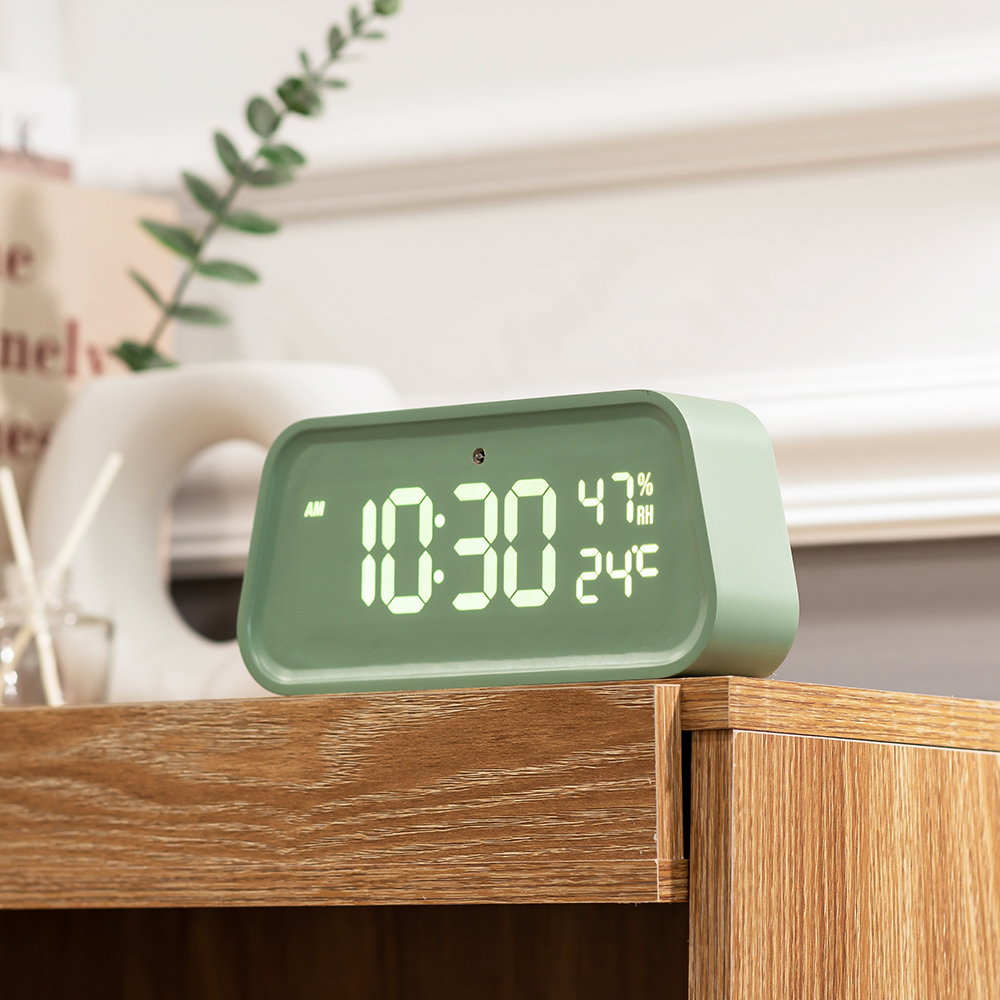 플라이토 와이파이 인테리어 LED 탁상시계 전자 디지털 알람 우드 온습도 무소음 헤이비