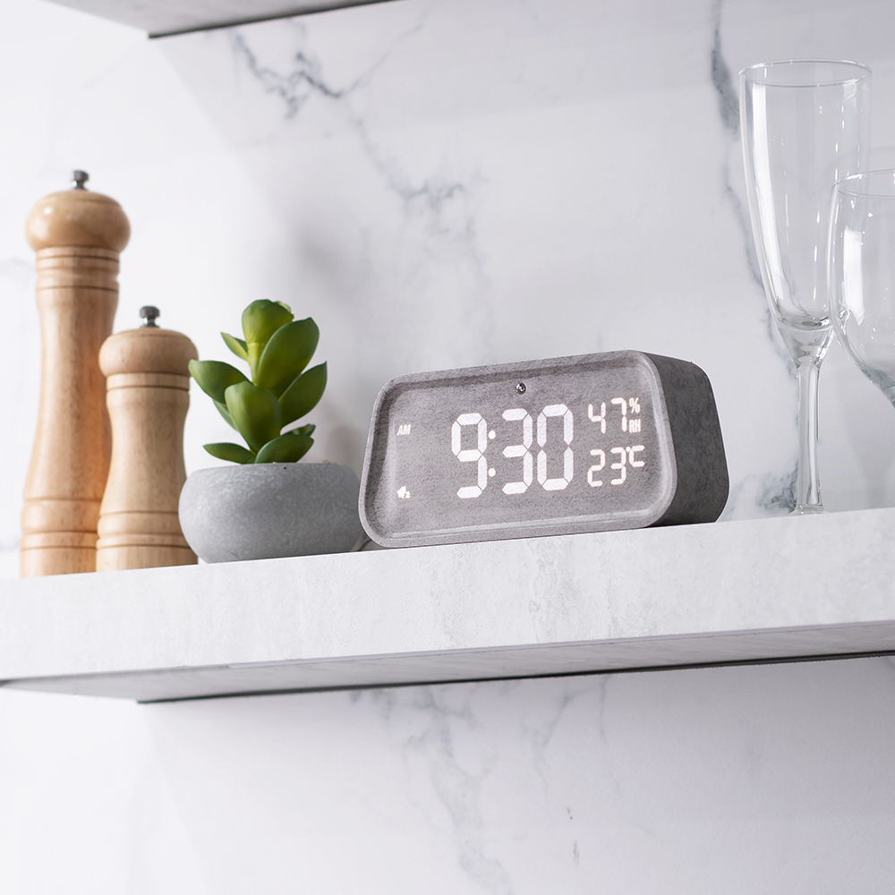 플라이토 와이파이 인테리어 LED 탁상시계 전자 디지털 알람 우드 온습도 무소음 헤이비