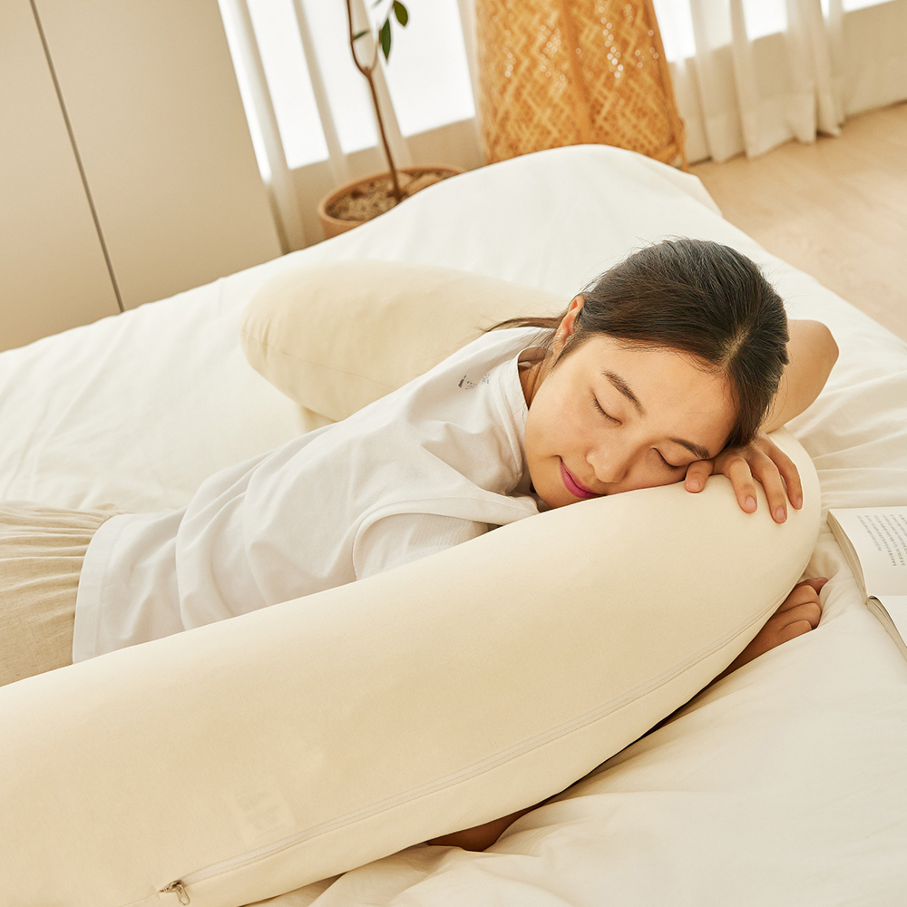 숙면 바디필로우 안고자는 긴베개 꿀잠 롱쿠션 L자형 메모리폼칩 베네폼 - 상세 이미지 2