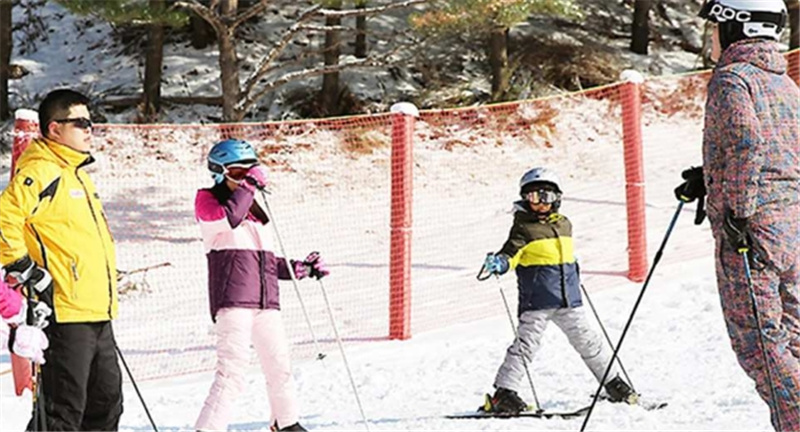 한국 일일 스키 프라이빗 투어 | 엘리시안 x 비발디파크 홍천대명 x 지산 지산 x 용평 용평 x 알펜시아스키장 이미지 4