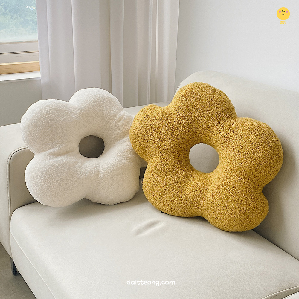 달떵 귀여운 화이트 옐로우 플라워 뽀글이 꽃 쇼파 쿠션 인테리어 원형 의자 침대 포인트