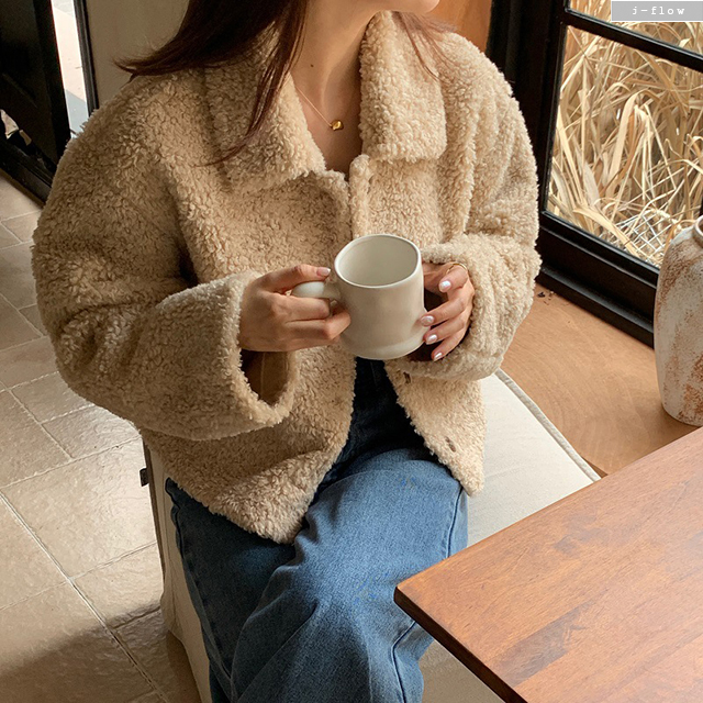 티지 뽀글이 카라넥 양털 덤블 크롭 자켓 (베이지) 가을 겨울 버튼 도톰 따뜻 제이플로우 - 상세 이미지 3