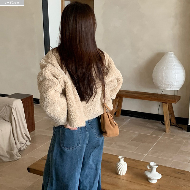 티지 뽀글이 카라넥 양털 덤블 크롭 자켓 (베이지) 가을 겨울 버튼 도톰 따뜻 제이플로우 - 상세 이미지 4