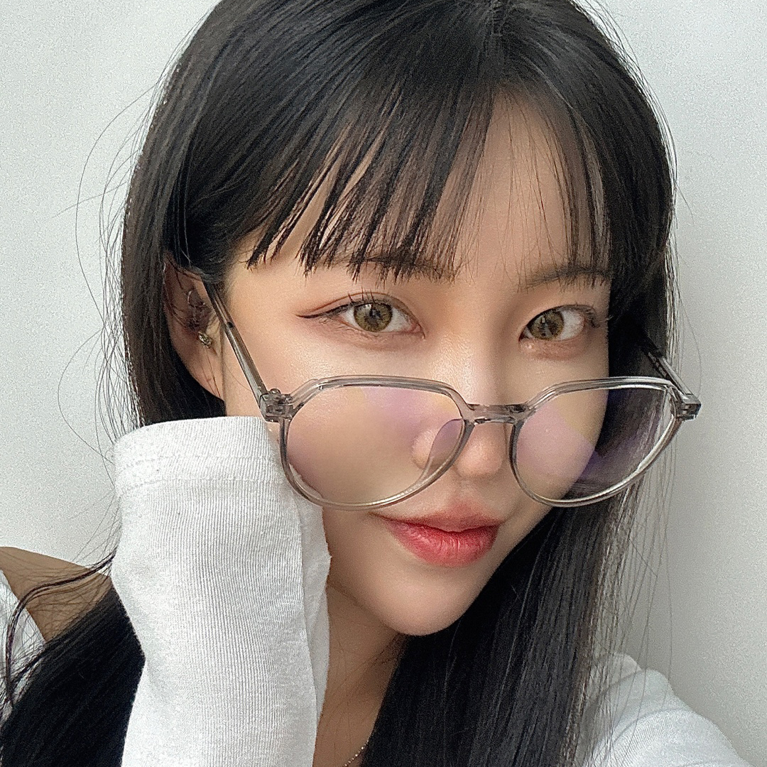 1+1 투명뿔테안경 가벼운 오버사이즈안경테 - 상품 이미지