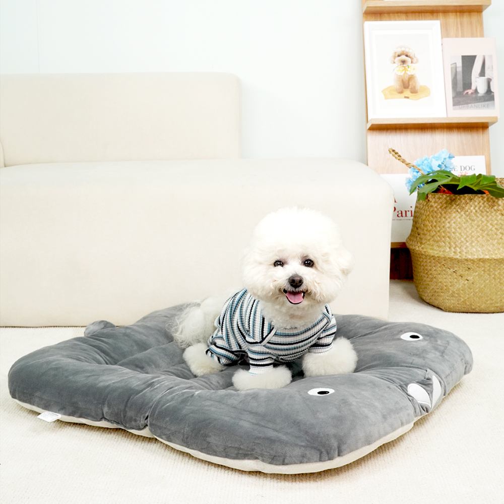개과천선 고래 강아지 펫 쿠션 극세사 캐릭터 꿀잠 애견 예쁜 침대 방석 대형견 그레이