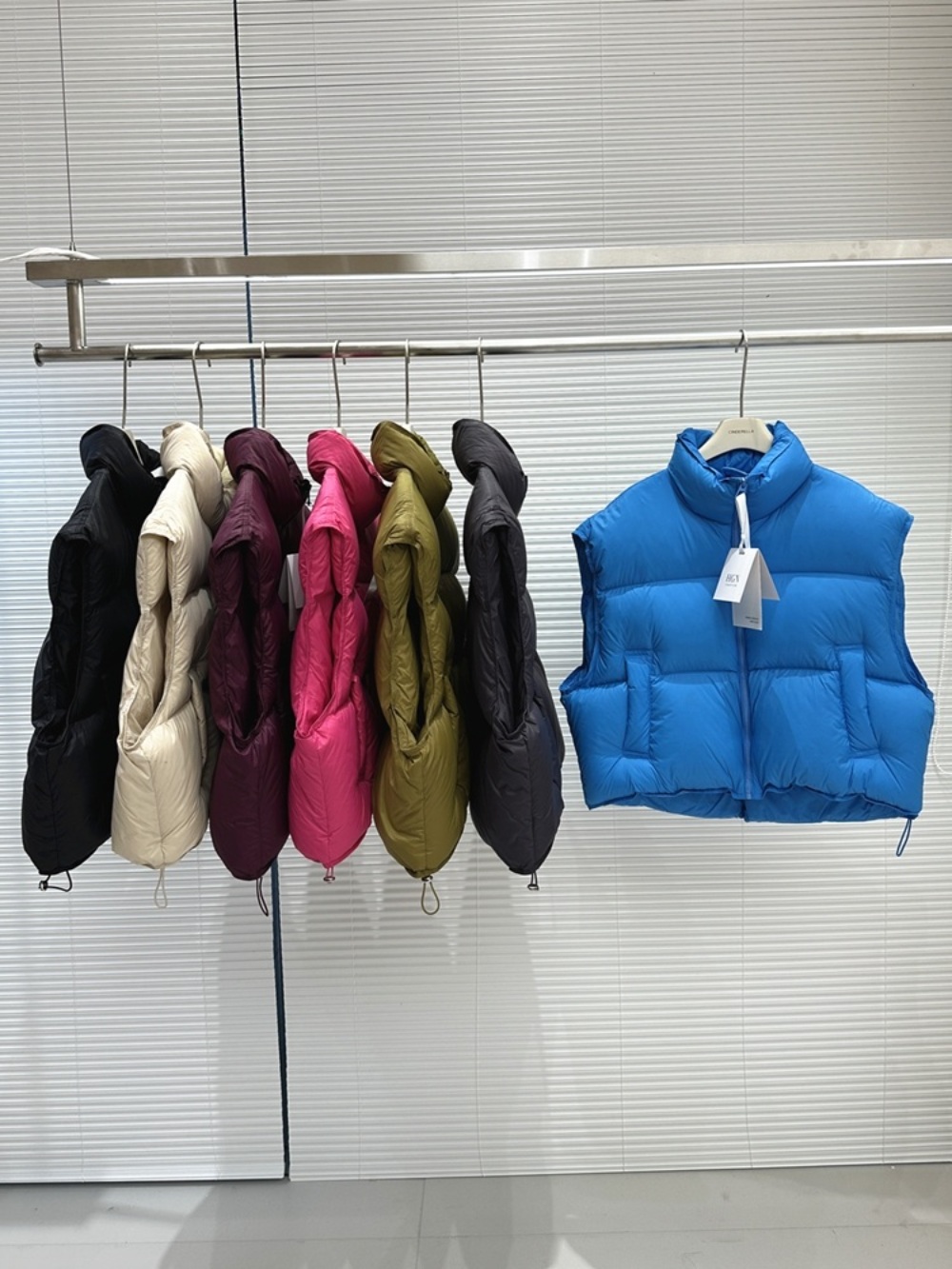 크롭 패딩조끼 베스트 숏 7color 이미지 4