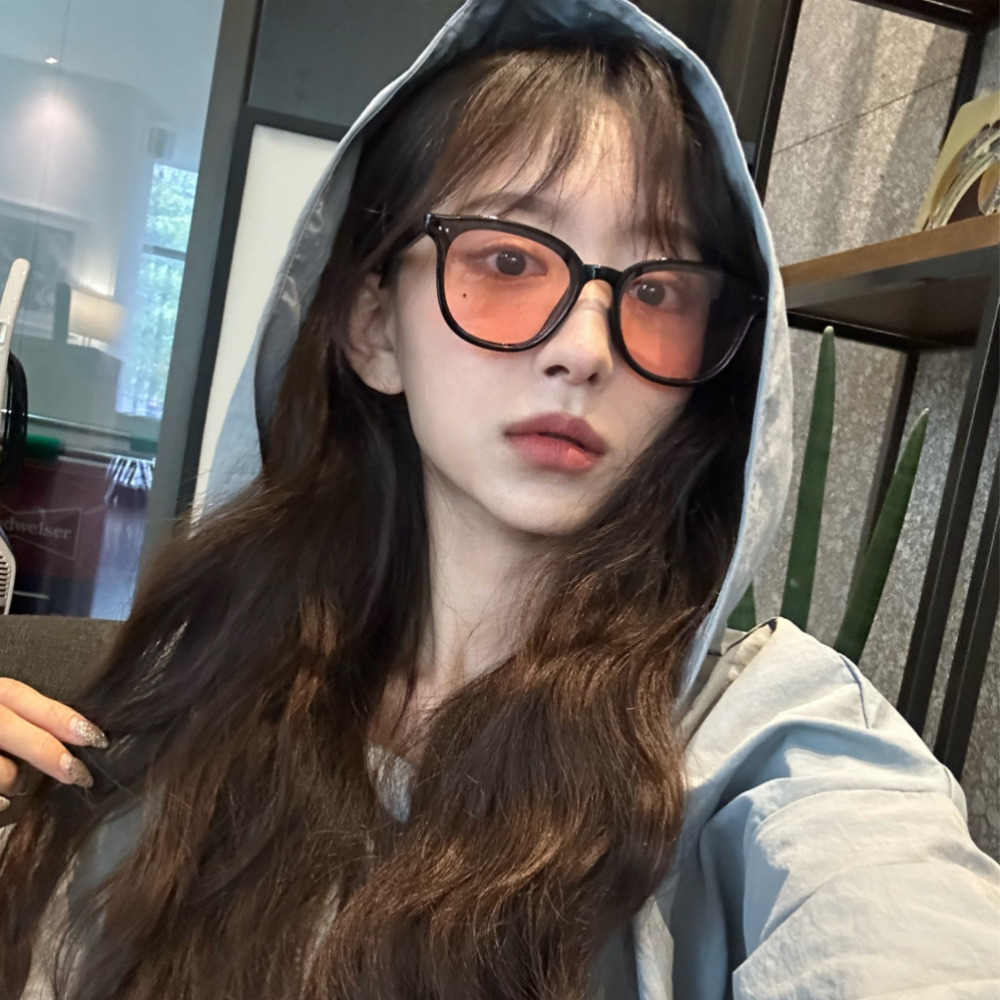 오버사이즈 뿔테 틴트 선글라스 남자 여자 패션 아이웨어 UV400 자외선 차단 - 상품 이미지