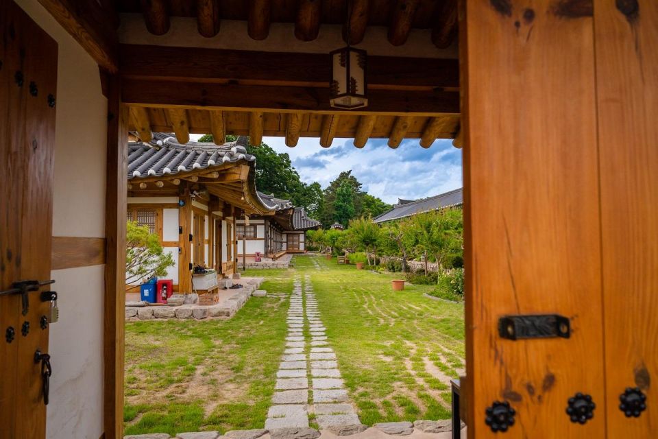 부산: 삼국유사 수도 경주 가이드 당일 여행 이미지 2