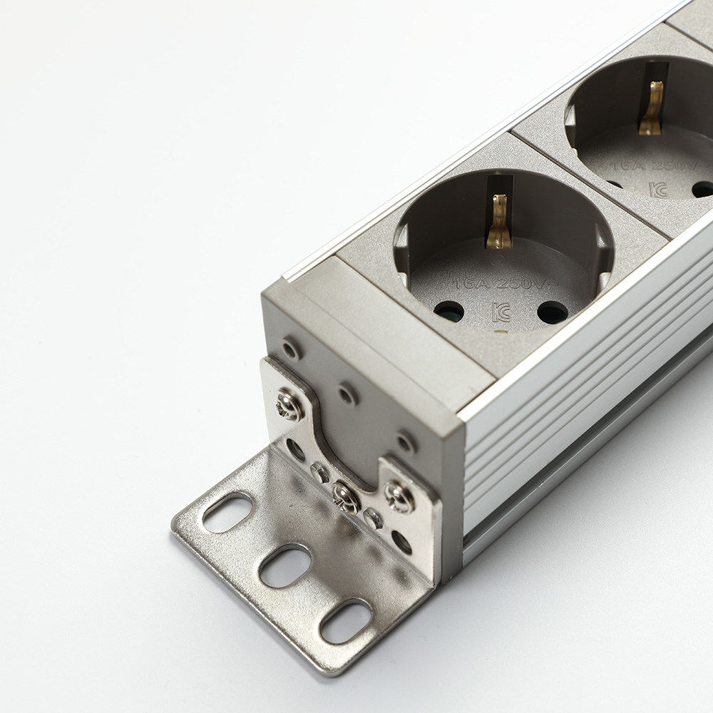 고용량멀티탭 고전압 고전력 알루미늄 4000w 산업용 컴퓨터 안전 멀티콘센트 4구1.5m