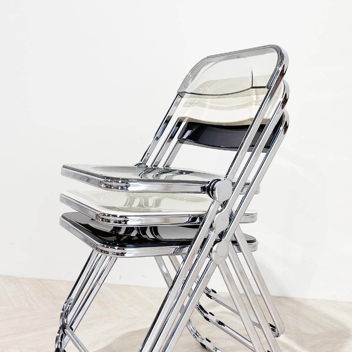 일루일루 글로시 투명 접이식테이블 폴딩책상 미드센추리모던 홈카페 아크릴 노트북