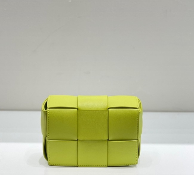 천연소가죽 스퀘어 카세트 미니 크로스백