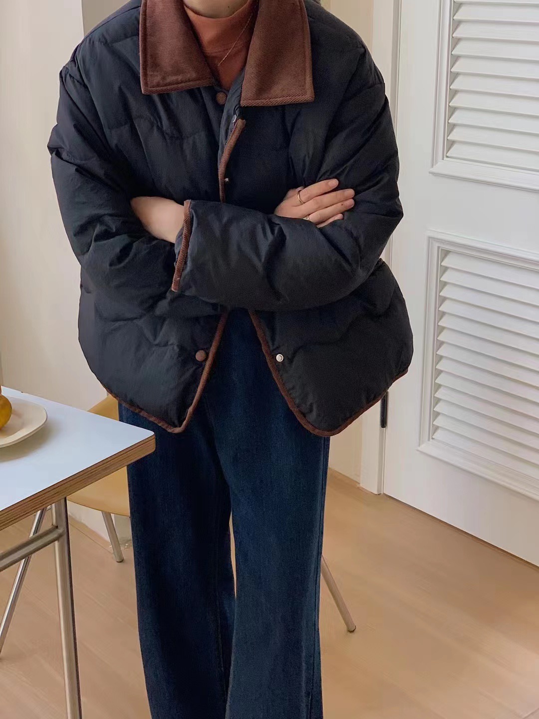 코드 카라 배색 코듀로이 물결 경량 퀼팅 웰론 누빔 패딩 점퍼 자켓 이미지 3