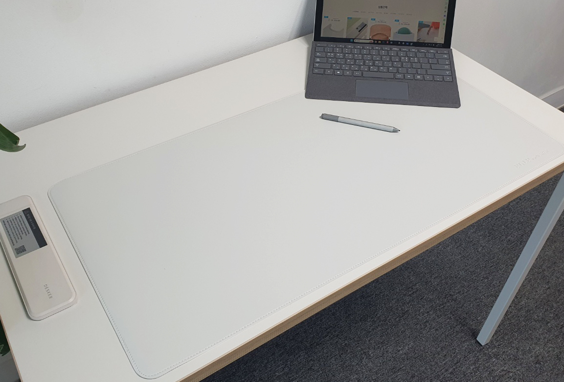 [니스툴그로우 호환 책상매트] 학습전용 국산 PET 책상매트 때가 타지 않아요