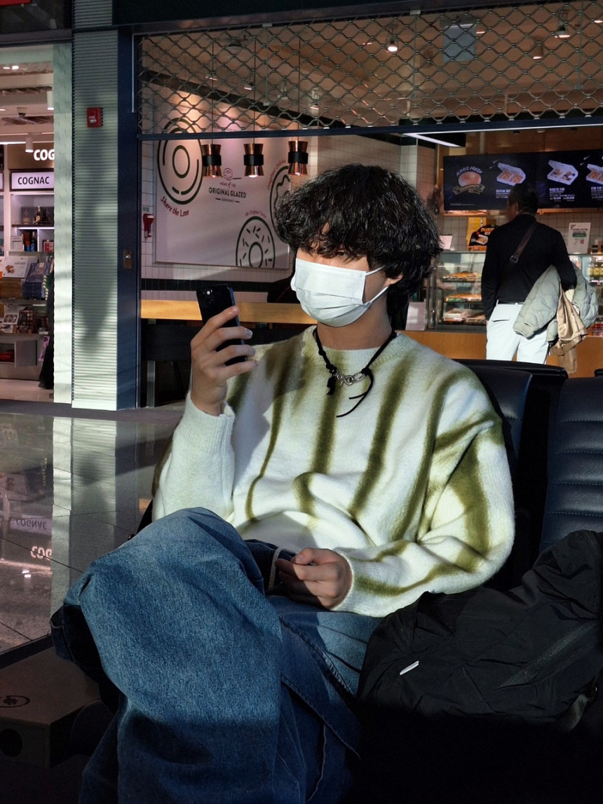 5696B5B8-8D44-4B5C-8899-F0B4558F57AC