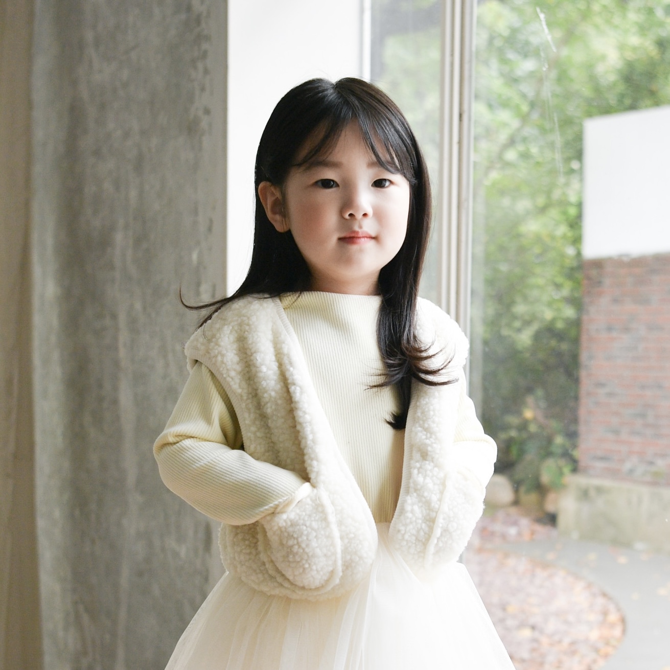 아린 덤블 뽀글이 조끼 겨울 여아 아동 남녀공용 인조퍼 아이보리 블랙 인디핑크 보통핏 - 상세 이미지 5