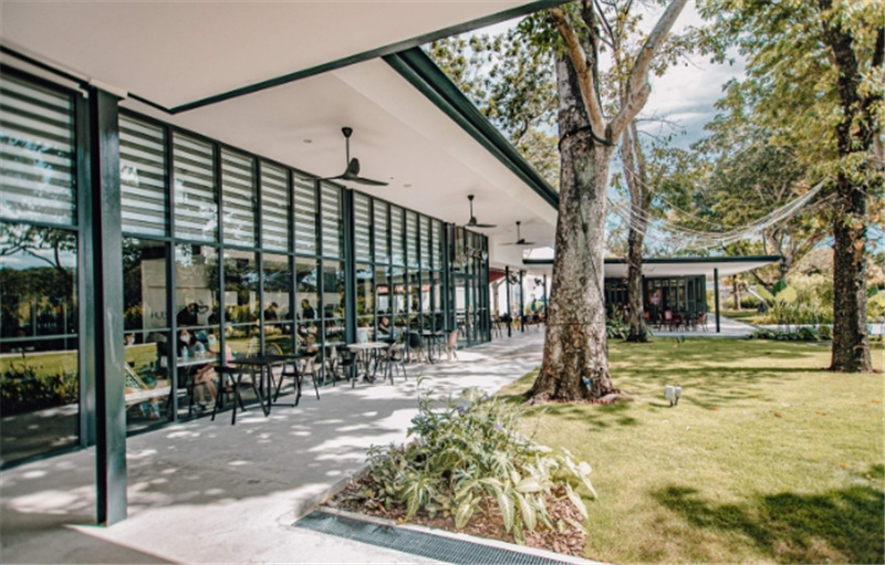 싱가포르 창이 공항 허브 앤드 스포크 가든 라운지 (공용 구역) 이미지 4