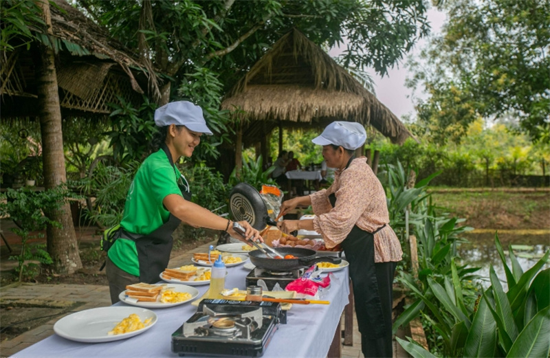 캄보디아 앙코르와트 일출 자전거 투어 이미지 2