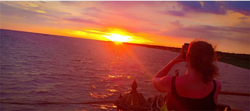 캄보디아 씨엠립 선셋 크루즈 체험 (Tara Boats) 이미지 3