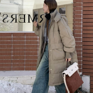 텔라 겨울 여성 하이넥 루즈핏 오버핏 래글런 후드 웰론 롱패딩 코트 점퍼 착용 후기 | 사이즈/핏 총정리 - 상품 이미지 1