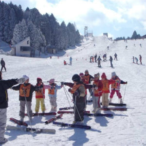 일본 고베 롯코 스노우파크 티켓 Snow Basin 장비 렌탈 솔직 후기 | 실사용자 리뷰 분석 - 상품 이미지 1