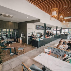 싱가포르 창이 공항 허브 앤드 스포크 가든 라운지 (공용 구역) 솔직 후기 | 실사용자 리뷰 분석 - 상품 이미지 3