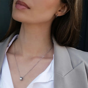 다니엘 웰링턴 ELAN NECKLACE 2컬러 펜던트 패션목걸이 솔직 후기 | 실사용자 리뷰 분석 - 상품 이미지 4