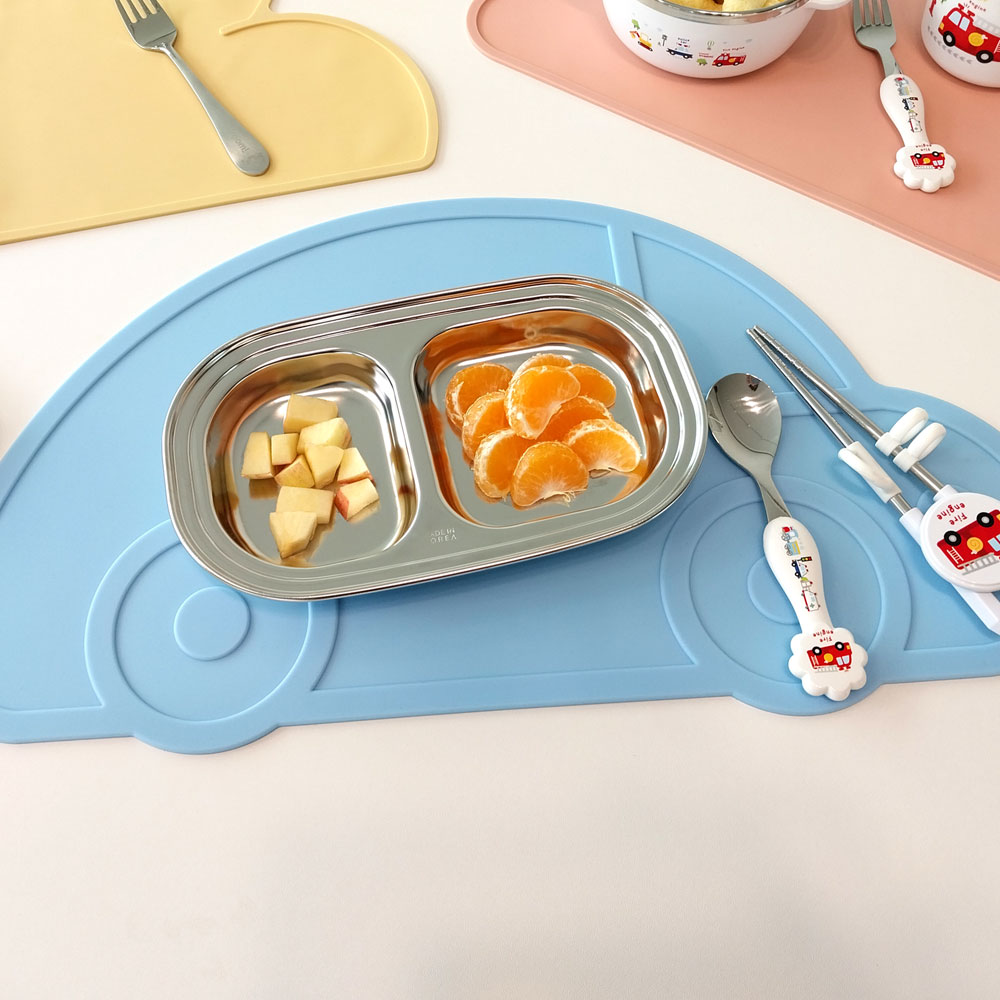 부릉부릉 자동차 실리콘 식탁 테이블 매트 유아 아동 이유식 식기 방수 패드 식탁보 논슬립 - 메인 이미지