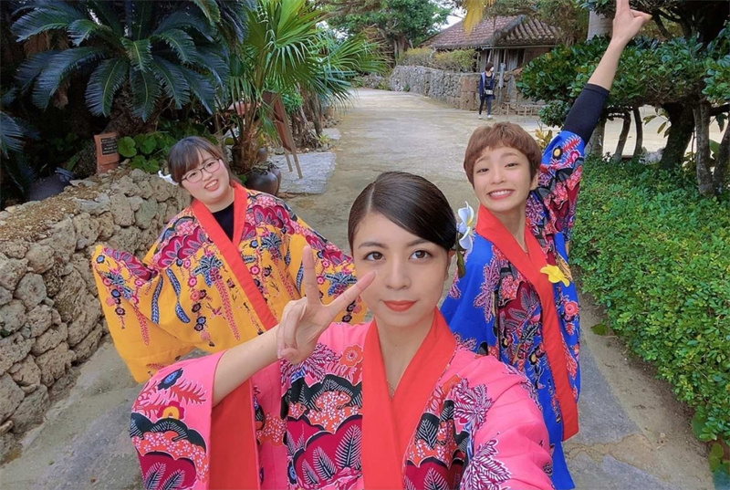 일본  오키나와 류큐 전통의상 체험 | 류큐무라 이미지 2