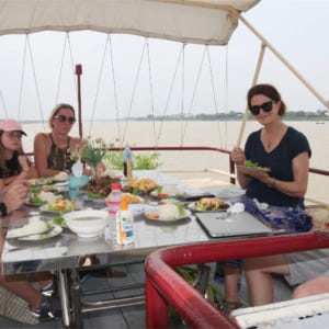 캄보디아 프놈펜 - 씨엠립 페리 이동 서비스 by Tara Prince ... 솔직 후기 | 실사용자 리뷰 분석 - 상품 이미지 3