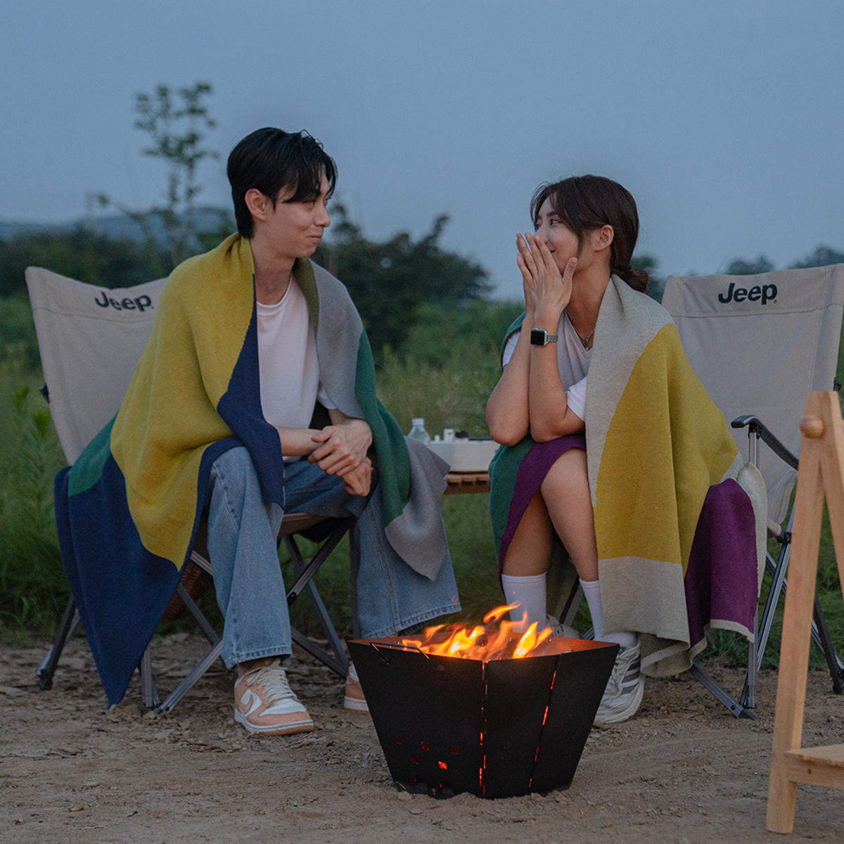 모다크릴 캠핑 난연 담요 차박 피크닉 블랭킷 거실 쇼파 이불 카페트 대형