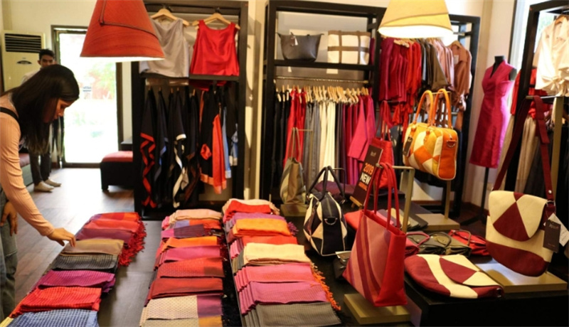 캄보디아 씨엠립 앙코르 누에 농장 & 캄퐁 플럭 수상 마을 선셋 일일 투어 이미지 4