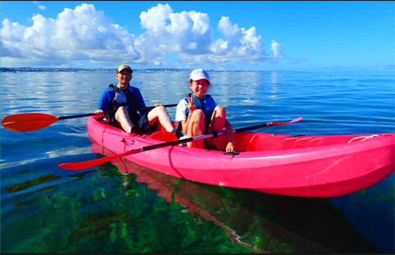 일본 오키나와 무료 사진 촬영이 포함된 모멘바루 해변 카누 체험 이미지 3