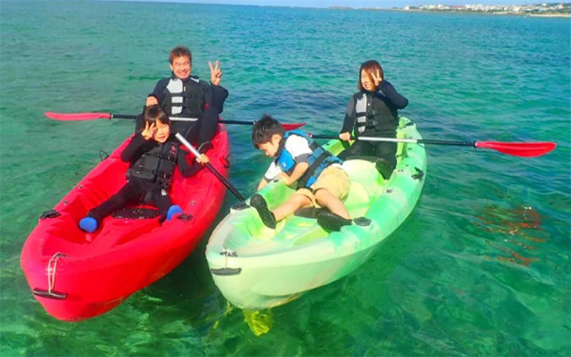일본 오키나와 무료 사진 촬영이 포함된 모멘바루 해변 카누 체험 이미지 2