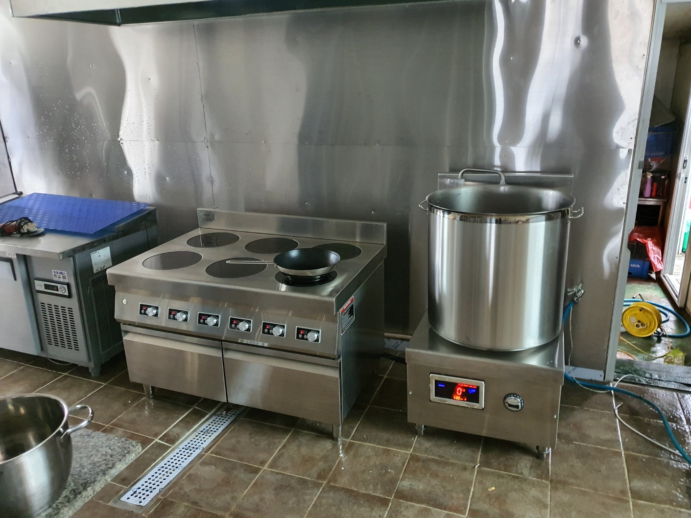 업소용인덕션 낮은렌지 웰치 육수 대형 대용량 국 탕 고화력 식당 주방 급식 10KW 이미지 4