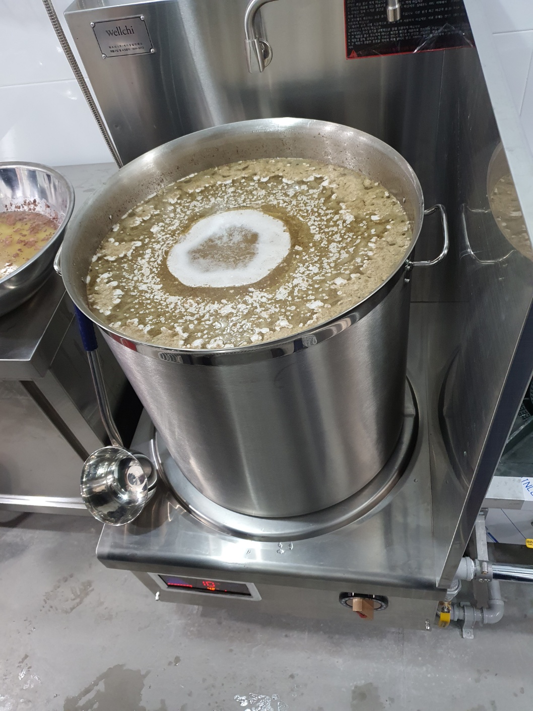 업소용인덕션 낮은렌지 웰치 육수 대형 대용량 국 탕 고화력 식당 주방 급식 10KW 이미지 3