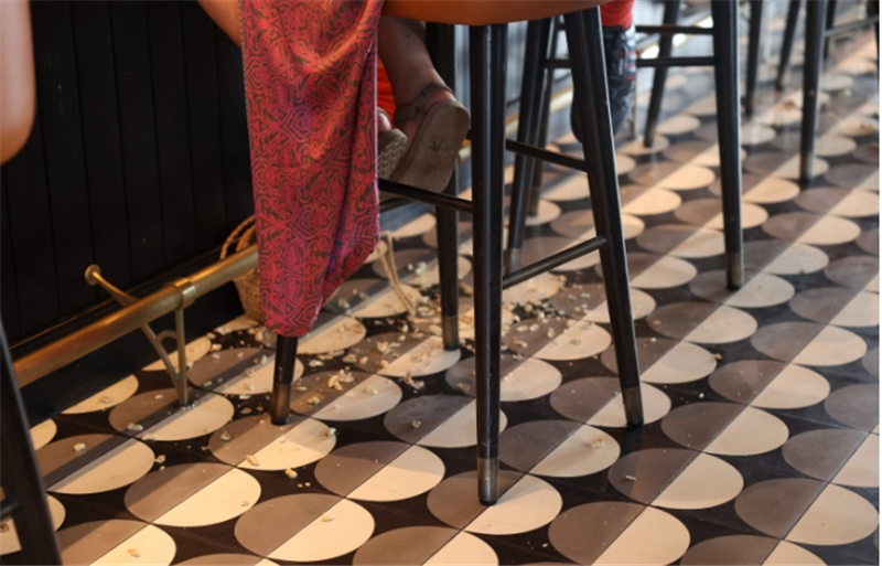 싱가포르  래플스 호텔 롱 바 싱가포르 슬링 칵테일 이미지 4