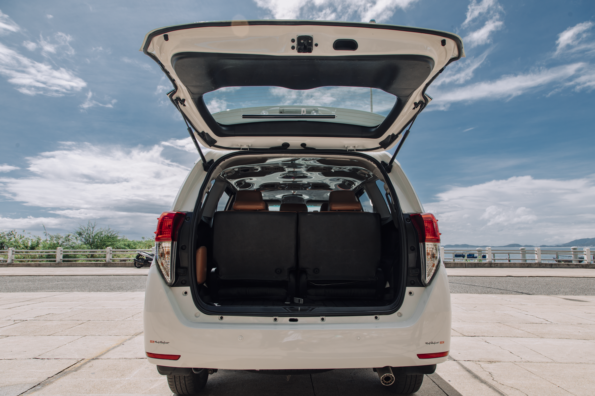 달랏 나트랑 단독 편도 이동 차량 기사포함 단독차량