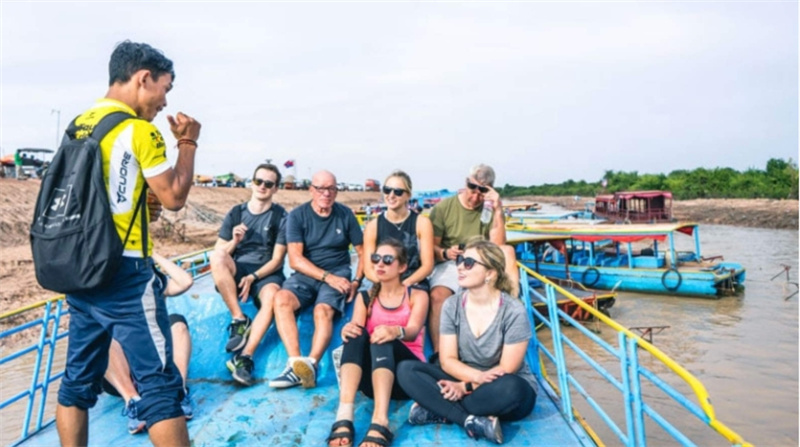캄보디아 수상 마을 선셋 보트 & 사이클링 투어 이미지 2
