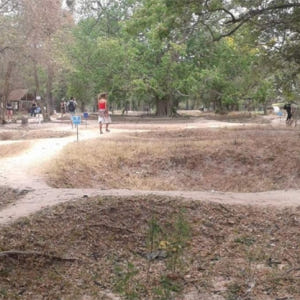 캄보디아 프놈펜 킬링필드 & 뚜얼슬랭 대학살 박물관 투어 솔직 후기 | 실사용자 리뷰 분석 - 상품 이미지 2