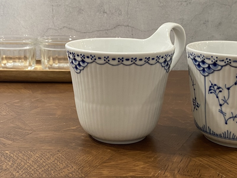 (머그 330ml 3종세트) 로얄코펜하겐 히스토리 기프트 믹스 레이스 하이핸들 머그 330ml 3종세트 1025897 - 상세 이미지 5