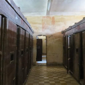 캄보디아 프놈펜 킬링필드 & 뚜얼슬랭 대학살 박물관 투어 솔직 후기 | 실사용자 리뷰 분석 - 상품 이미지 4