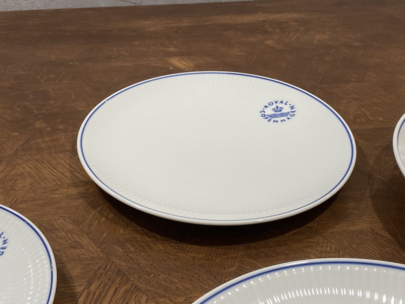 (23cm 샐러드접시) 로얄코펜하겐 블루라인 쿠페 플레이트 23cm Blueline coupe plate 23cm 1058881 - 상세 이미지 2