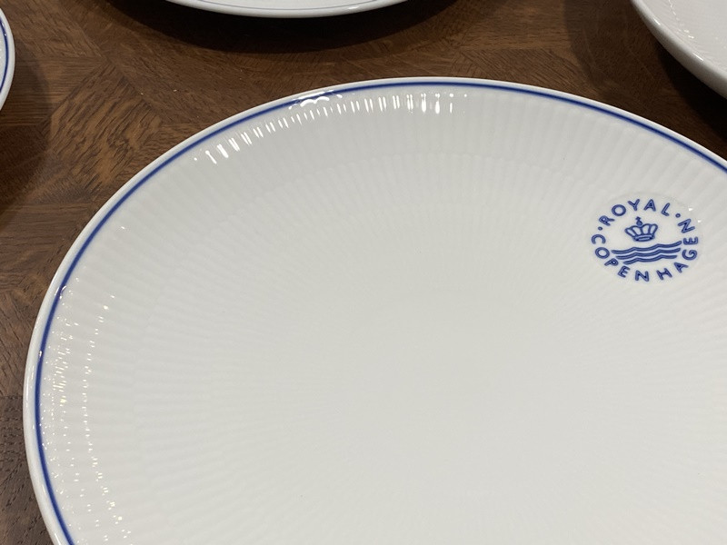 (27cm 디너접시) 로얄코펜하겐 블루라인 쿠페 플레이트 27cm Blueline coupe plate 27cm 1058882 - 상세 이미지 4