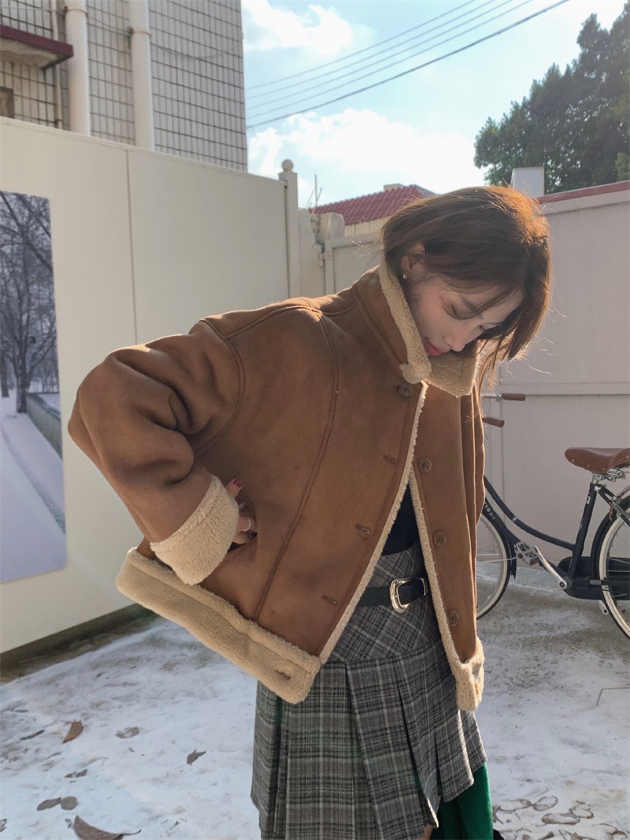 아무르 하프 양털 루즈핏 겨울 스웨이드 포켓 뽀글이 무스탕 코트 이미지 1